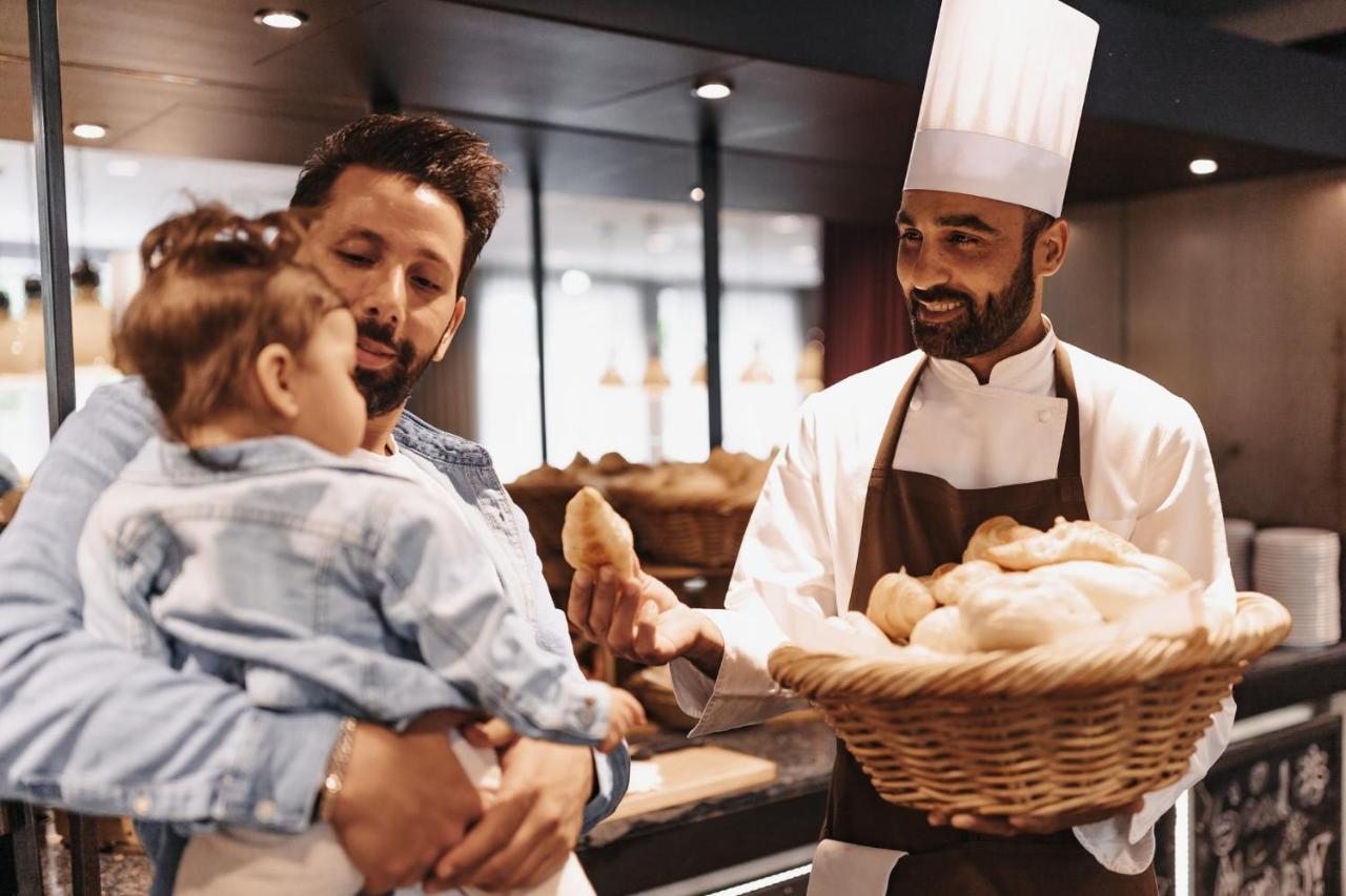 By Ihg Lubeck